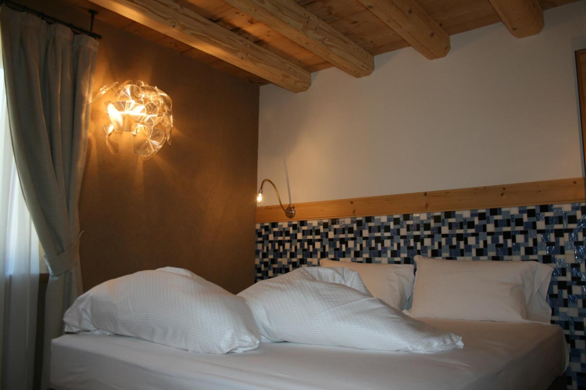 Hotel Orso Grigio Cavalese Eksteriør billede